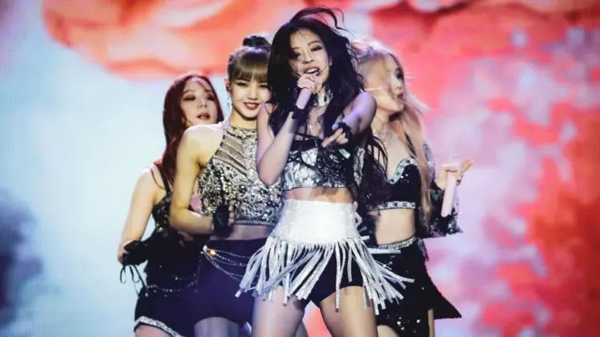 O grupo Blackpink, um dos mais populares do k-pop, durante apresentação no festival norte-americano Coachella