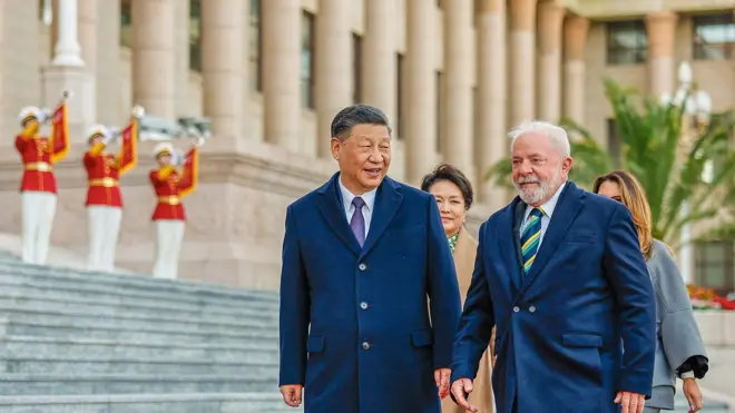 Brazilâ€™s President Luiz Inacio Lula da Silva and Chinaâ€™s President Xi Jinping attend a welcoming ceremony at the Great Hall of the People in Beijing, China, April 14, 2023.