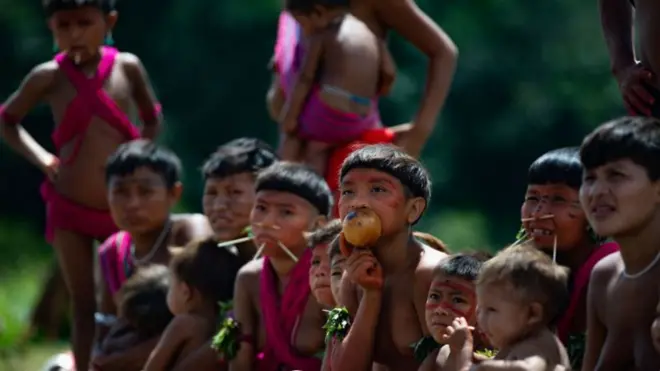 Crianças yanomami em Roraima em 2020