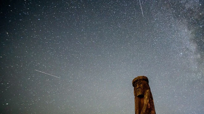 The night sky becomes ablaze with a meteorite shower