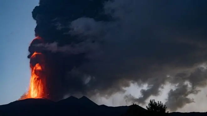 Nova erupcija vulkana Etna posle četiri godine pauze