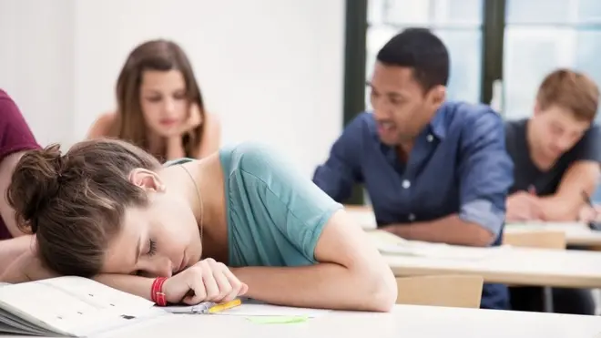 Falta de sono e mau humor de adolescentes caminham de mãos dadas