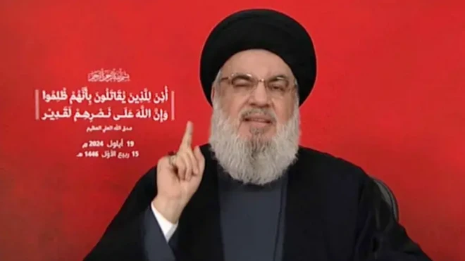 O líder do Hezbollah, Hassan Nasrallah, faz discurso na TV