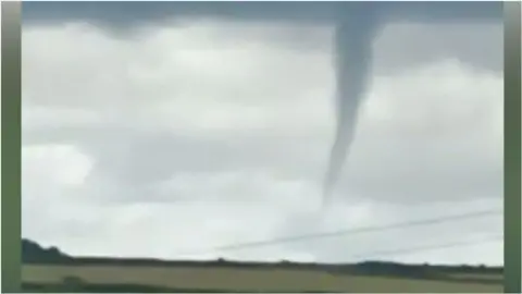 Funnel cloud