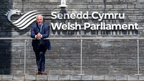 Leader of the Welsh Conservatives Andrew R.T Davies outside the Senedd