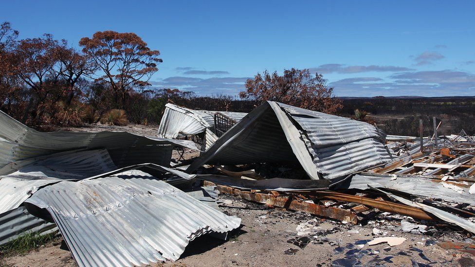 House-destroyed-by-fire.