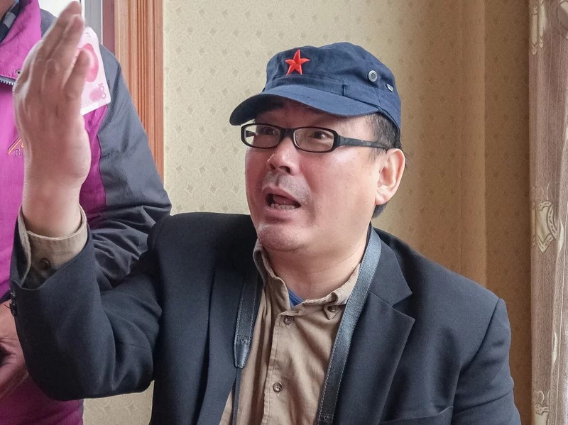 澳洲華裔作家楊恆均間諜罪成，被判死刑，緩期2年執行。路透社