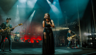 Leire Martínez en uno de sus últimos conciertos con La Oreja de Van Gogh