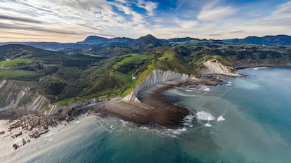 La rasa mareal de geoparkea.eus), y cuando la pandemia remita, reiniciará las visitas guiadas.