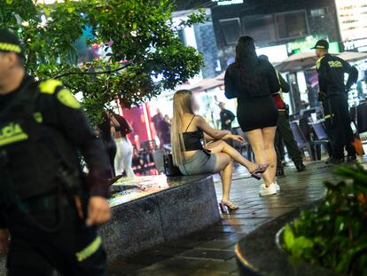 Police on the streets of Medellín.