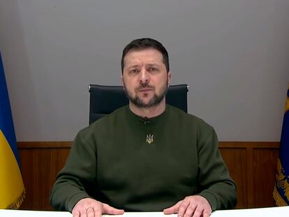 El presidente de Ucrania, Volodímir Zelenski, durante una transmisión en directo.