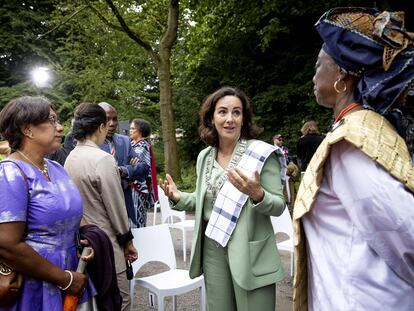 La alcaldesa de Ámsterdam, Femke Halsema, en un acto que conmemora el fin de la esclavitud en Países Bajos, en Ámsterdam, este jueves.