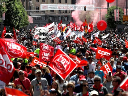 Ambiente de la manifestación por la Gran Vía de Madrid.