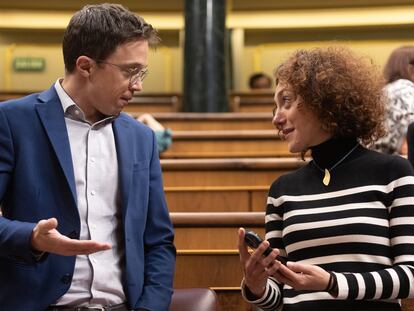 Los portavoces parlamentarios de Sumar Iñigo Errejón y Aina Vidal, el 9 de abril en el Congreso.