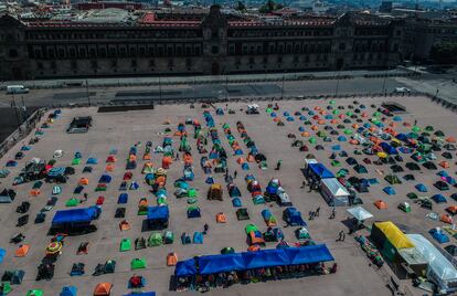 Aspecto del campamento de FRENA instalado en el Zócalo capitalino en octubre de 2020.