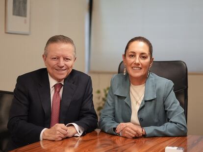 Arturo Zaldívar y Claudia Sheinbaum en su reciente reunión en Ciudad de México.