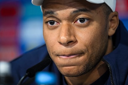 Kylian Mbappé, en la rueda de prensa del domingo en el Düsseldorf Arena, en Alemania.