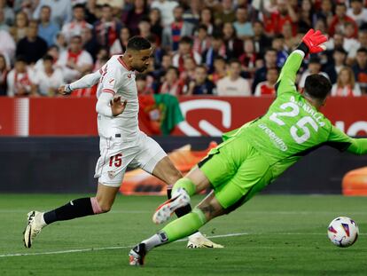 En-Nesyri hace el segundo gol del Sevilla al Granada.