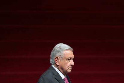 Andrés Manuel López Obrador asiste a la ceremonia para conmemorar el tercer año de su victoria en las elecciones presidenciales de 2018.