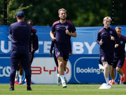 Harry Kane, este lunes en el entrenamiento de la selección inglesa.