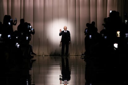 Giorgio Armani tras el desfile de su colección de alta costura el pasado julio en París.