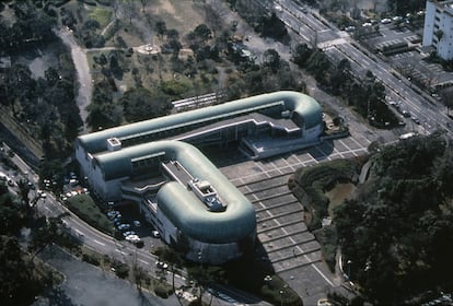 Vista aérea de la biblioteca de Kitakyushu (Japón).