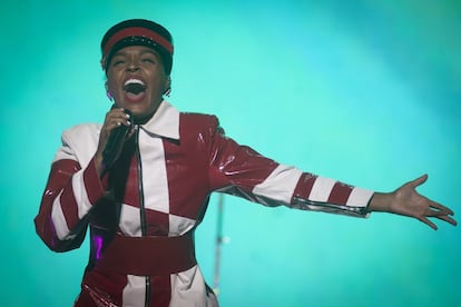 Janelle Monae, en un momento de su actuación el 31 de mayo.