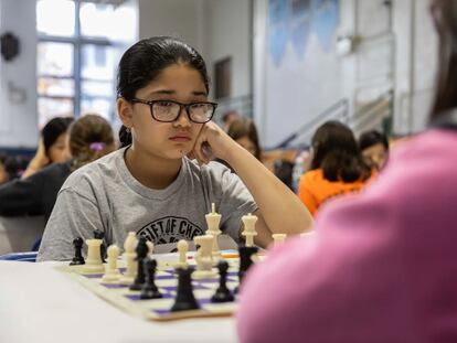 Mariangel Vargas durante una partida de ajedrez.