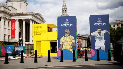 Decoraciones para anunciar la final de la Champions League, esta semana en Trafalgar Square (Londres)