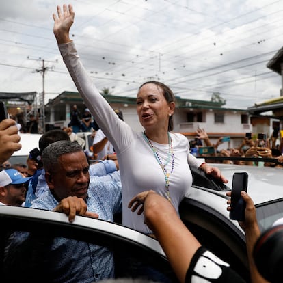 Venezuelan opposition leader Maria Corina Machado gestures during a rally in La Victoria, Aragua State, Venezuela May 18, 2024. REUTERS/Leonardo Fernandez Viloria