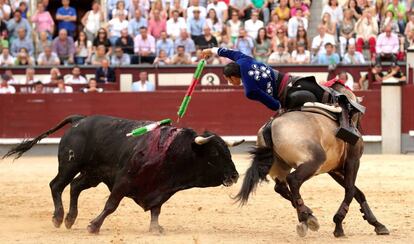 El rejoneador Diego Ventura durante el tercer festejo ecuestre de la Feria de San Isidro