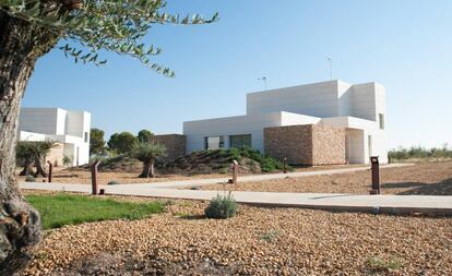 Una de las villas del complejo hotelero Luz de Alba, en Argamasilla de Alba, en la provincia de Ciudad Real.