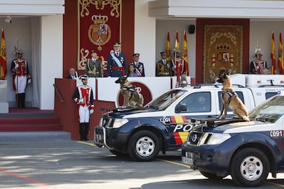 Efectivos de la Policía Nacional, durante el desfile del 12 de Octubre. 