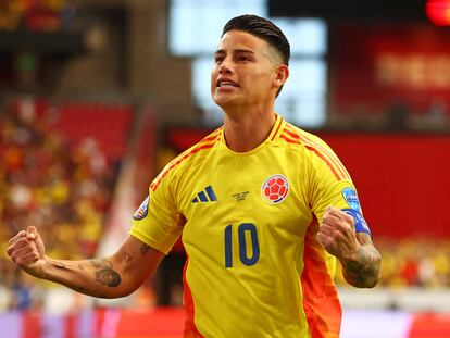 James Rodríguez celebra un gol contra Panamá.