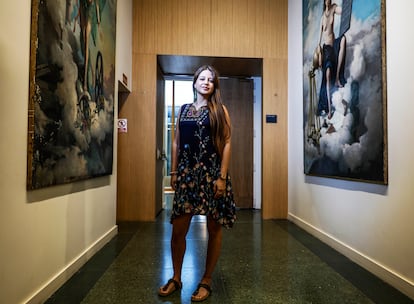 Ángela León, minutos antes de participar en un acto organizado por Salud por Derecho en el Ateneo de Madrid, el día 11.