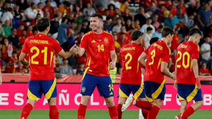 Laporte celebra uno de los goles de España en el último amistoso ante Irlanda del Norte.