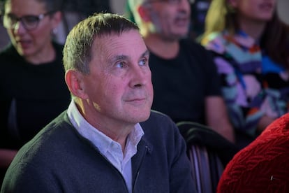 Otegi, durante un acto en Pamplona el viernes.