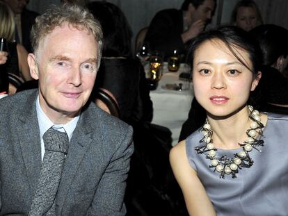 Malcolm McLaren yYoung Kim, en un evento organizado por Chanel en 2010.