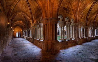 Claustro del monasterio de Santa María la Real, en Aguilar de Campoo.