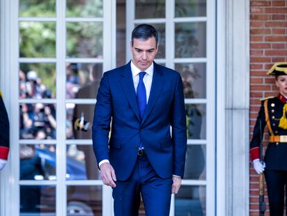 El presidente del Gobierno, Pedro Sánchez, se dispone a recibir al presidente de Ucrania, Volodímir Zelenski, en La Moncloa el 27 de mayo.