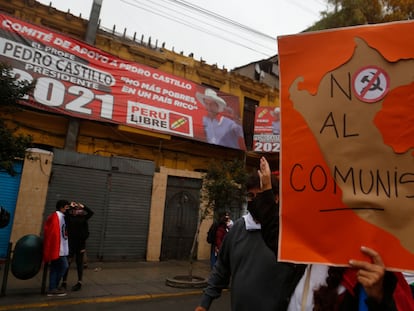 Manifestación contra Pedro Castillo, el sábado en las calles de Lima.