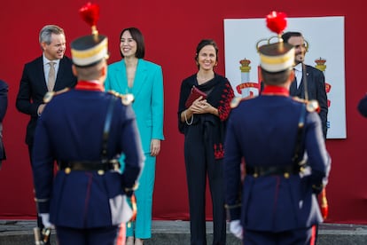 Desde la izquierda, los ministros en funciones Héctor Gómez, Diana Morant e Ione Belarra, este jueves durante el desfile del Día de la Fiesta Nacional en Madrid.