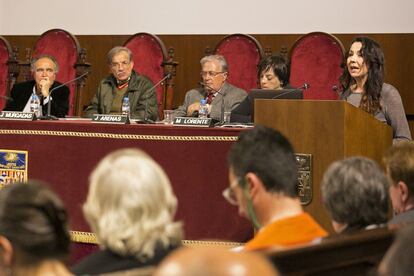 Presentación del manifiesto sobre el bilingüismo.