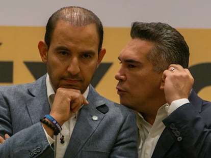 Marko Cortés y Alejandro Moreno en Ciudad de México, en junio de 2023.
