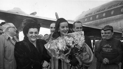 Llegada a Madrid de María Félix en un viaje a España en 1951.