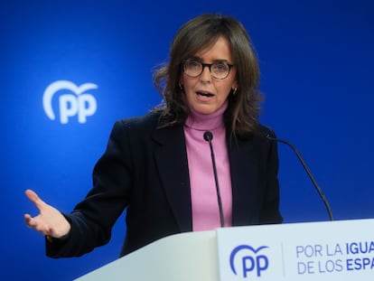 La vicesecretaria de Organización Territorial del PP, Carmen Fúnez durante la rueda de prensa posterior a la reunión del comité de dirección del PP en la sede del partido este miércoles en Madrid.