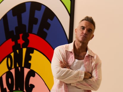 Robbie Williams, el 20 de junio de 2024 en Barcelona para la presentación de su exposición, 'Confesiones de una mente desbordada', en el Museo Moco.