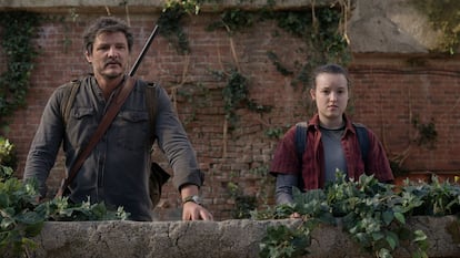 Pedro Pascal y Bella Ramsey en el último episodio de la primera temporada de 'The Last of Us' (2023).