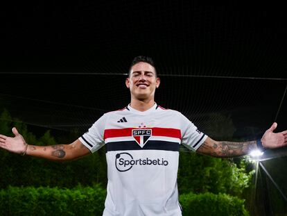 James Rodriguez con el nuevo uniforme.