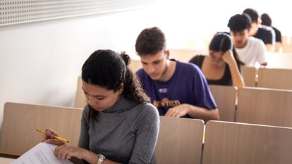 Examen de Selectividad, el 4 de junio en la Facultad de Derecho de la Universidad de Barcelona.